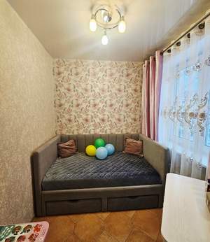 4-к квартира, вторичка, 88м2, 2/5 этаж