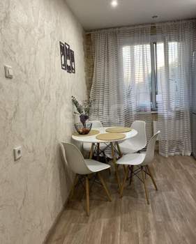 2-к квартира, вторичка, 64м2, 2/10 этаж