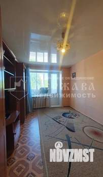 2-к квартира, вторичка, 42м2, 3/5 этаж