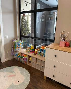 4-к квартира, вторичка, 107м2, 10/16 этаж