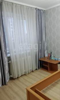 4-к квартира, вторичка, 80м2, 3/10 этаж