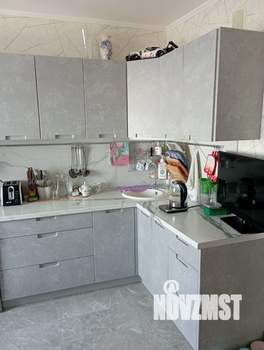 2-к квартира, вторичка, 63м2, 9/10 этаж