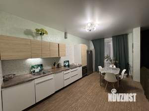 4-к квартира, вторичка, 100м2, 1/5 этаж