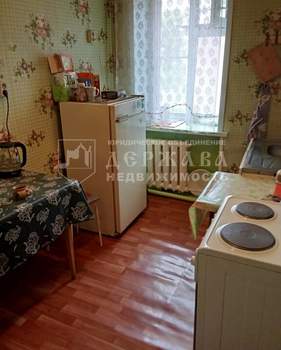 3-к квартира, вторичка, 61м2, 2/2 этаж
