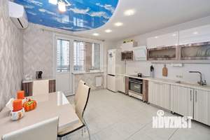 3-к квартира, вторичка, 112м2, 6/11 этаж