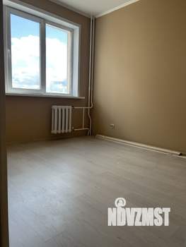 2-к квартира, вторичка, 61м2, 9/17 этаж