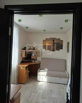 4-к квартира, вторичка, 60м2, 5/5 этаж