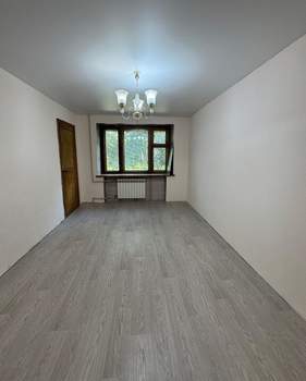 2-к квартира, вторичка, 34м2, 1/5 этаж