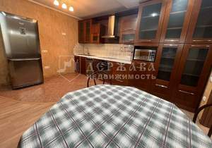 4-к квартира, вторичка, 100м2, 3/15 этаж