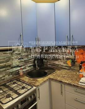2-к квартира, вторичка, 42м2, 3/5 этаж