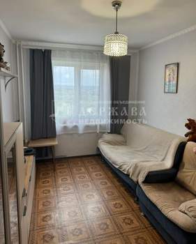 4-к квартира, вторичка, 84м2, 9/9 этаж