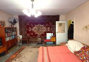 3-к квартира, вторичка, 63м2, 1/9 этаж