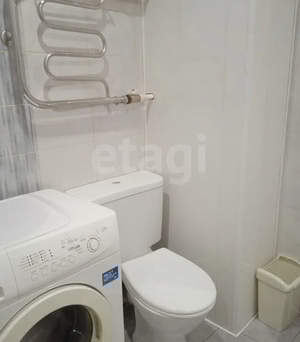 2-к квартира, вторичка, 40м2, 1/4 этаж