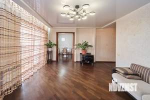 4-к квартира, вторичка, 144м2, 7/13 этаж