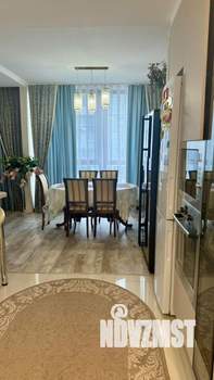 4-к квартира, вторичка, 133м2, 3/10 этаж