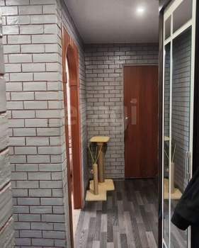 2-к квартира, вторичка, 49м2, 9/1 этаж