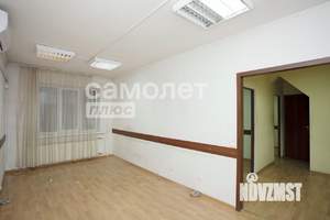 2-к квартира, вторичка, 58м2, 1/9 этаж