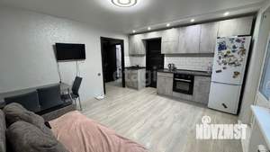 2-к квартира, вторичка, 42м2, 1/9 этаж