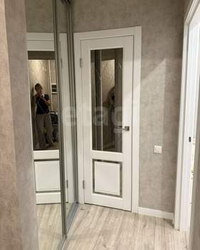 2-к квартира, вторичка, 52м2, 1/9 этаж