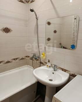 3-к квартира, вторичка, 60м2, 3/9 этаж