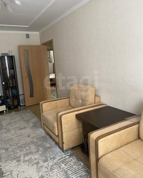3-к квартира, вторичка, 61м2, 1/5 этаж