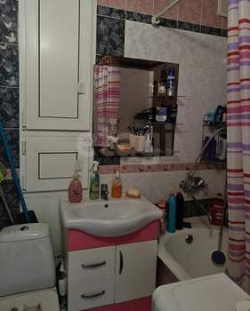 4-к квартира, вторичка, 60м2, 5/5 этаж