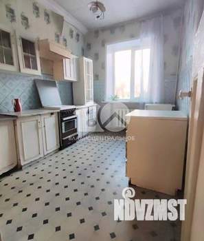 3-к квартира, вторичка, 92м2, 2/2 этаж