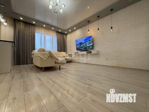 2-к квартира, вторичка, 63м2, 10/12 этаж