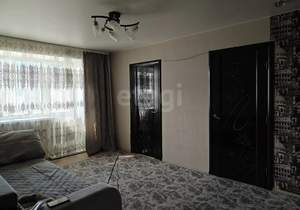 4-к квартира, вторичка, 60м2, 5/5 этаж