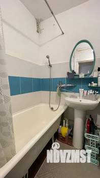 4-к квартира, вторичка, 61м2, 3/5 этаж