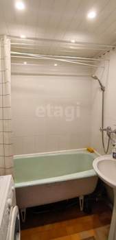 4-к квартира, вторичка, 74м2, 2/9 этаж