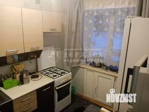 2-к квартира, вторичка, 42м2, 1/5 этаж