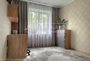 2-к квартира, вторичка, 50м2, 1/10 этаж