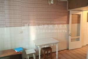 3-к квартира, вторичка, 62м2, 1/5 этаж