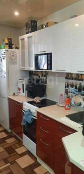 3-к квартира, вторичка, 58м2, 8/9 этаж