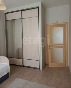 4-к квартира, вторичка, 104м2, 2/5 этаж