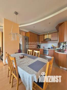 2-к квартира, вторичка, 122м2, 4/4 этаж