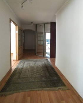 4-к квартира, вторичка, 79м2, 2/10 этаж