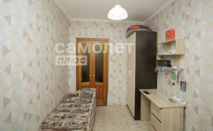 2-к квартира, вторичка, 42м2, 1/4 этаж