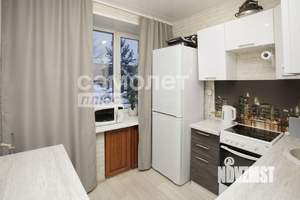 2-к квартира, вторичка, 42м2, 1/4 этаж