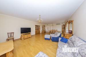 4-к квартира, вторичка, 211м2, 9/10 этаж