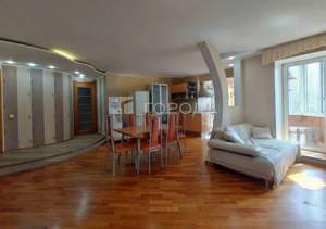 4-к квартира, вторичка, 111м2, 3/10 этаж