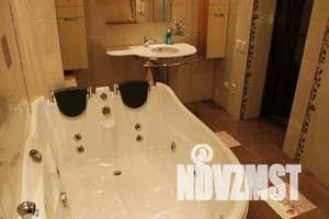 4-к квартира, вторичка, 178м2, 8/10 этаж