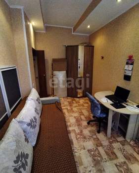 3-к квартира, вторичка, 72м2, 1/2 этаж