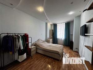 4-к квартира, вторичка, 92м2, 2/4 этаж