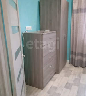 2-к квартира, вторичка, 40м2, 1/4 этаж