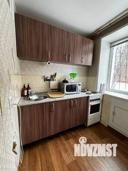 2-к квартира, вторичка, 41м2, 1/5 этаж