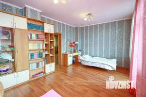 4-к квартира, вторичка, 124м2, 3/4 этаж