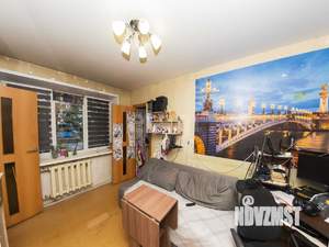 3-к квартира, вторичка, 42м2, 1/5 этаж