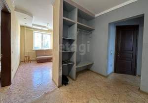 3-к квартира, вторичка, 60м2, 2/10 этаж